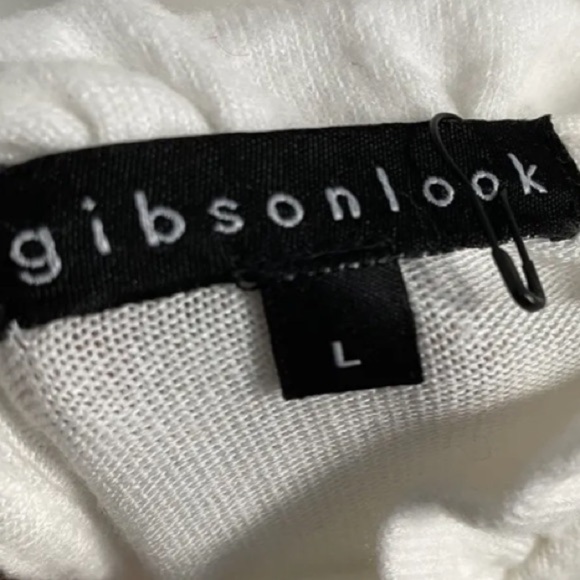 Gibsonlook Ivory Ruffle Neck Knit Top w/cuff sleeves - Picture 4 of 8